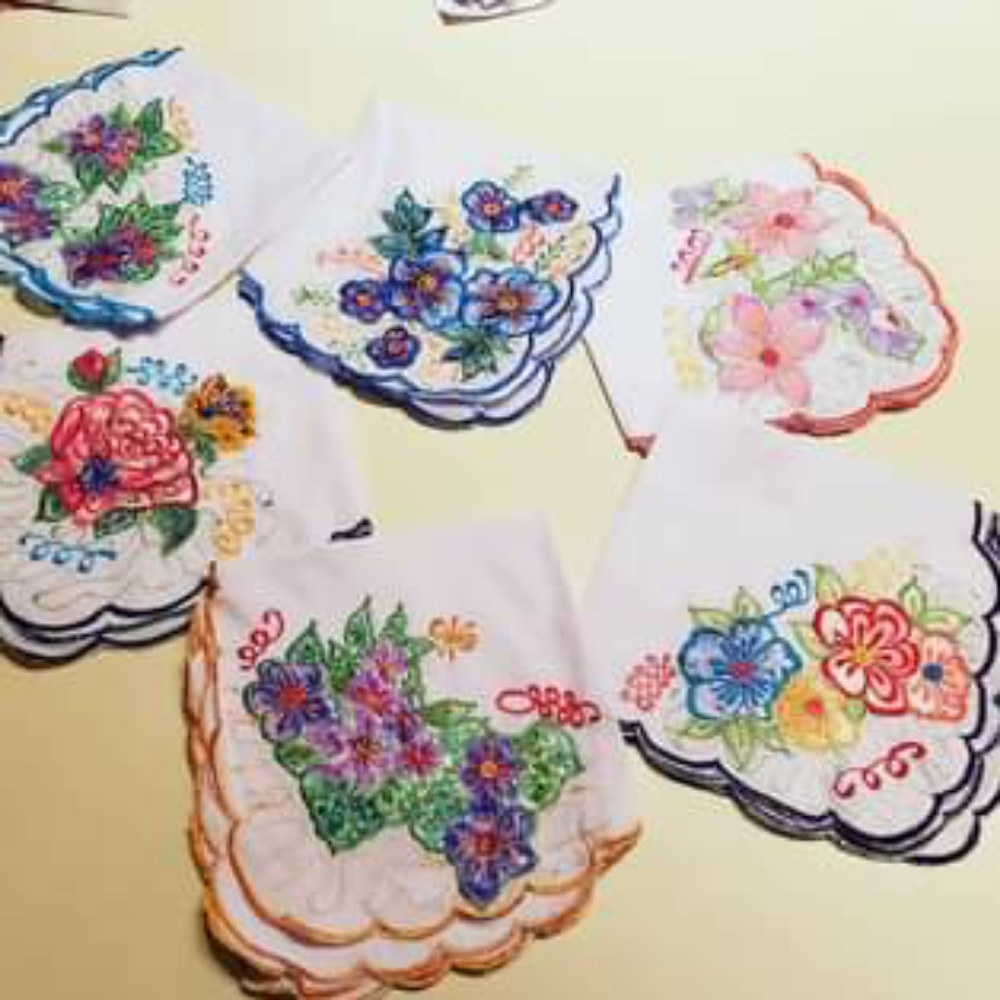 Embroidered cotton napkins
